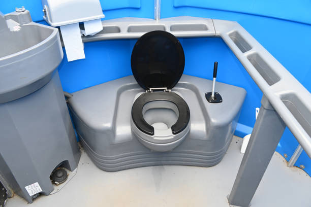 Best Porta potty rental near me  in Liverpool, NY